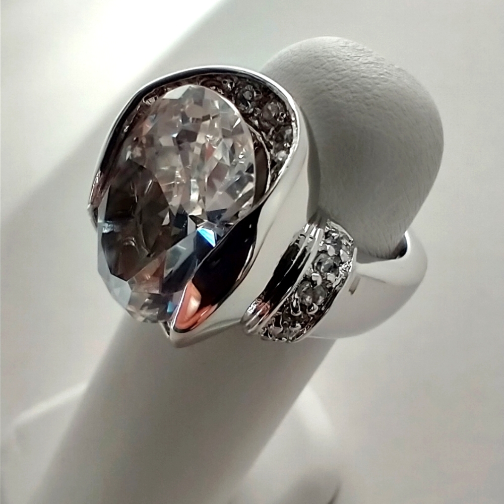Huge CZ sterling silver ring ๐ - Picture 5 of 8